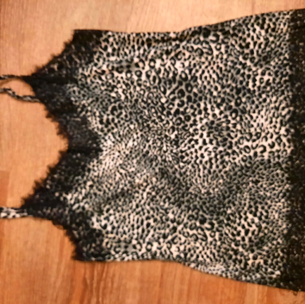 Tank top sleeveless animal print size Small, new!